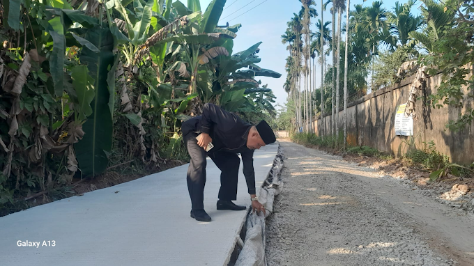 Wakil Ketua I DPRD Muaro Jambi Tinjau Pembangunan Jalan Desa Kota Karang
